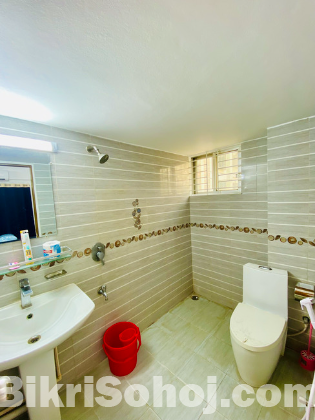 Furnished 2-Bed Flat in Bashundhara R/A